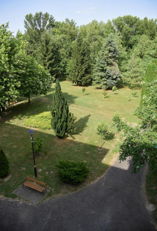 Helikon 32 Apartman Keszthely Bagian luar foto