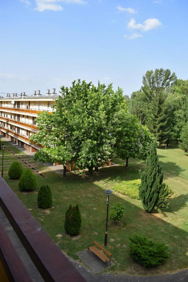Helikon 32 Apartman Keszthely Bagian luar foto